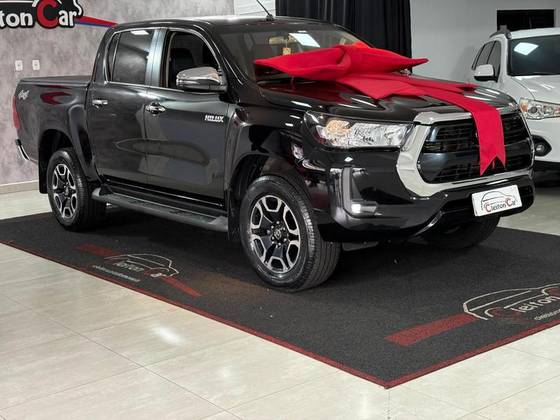 TOYOTA HILUX 2.8 D-4D TURBO DIESEL CD CONQUEST 4X4 AUTOMÁTICO